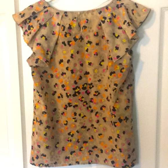 Sleeveless Blouse - Picture 2 of 2